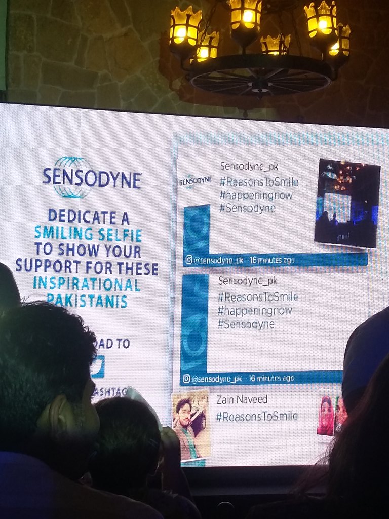 Jiyaabbas's tweet image. At sensodyne #reasonstosmile event with #talkingpointpk  @asaddalal @sarwatgillani #happeningnow