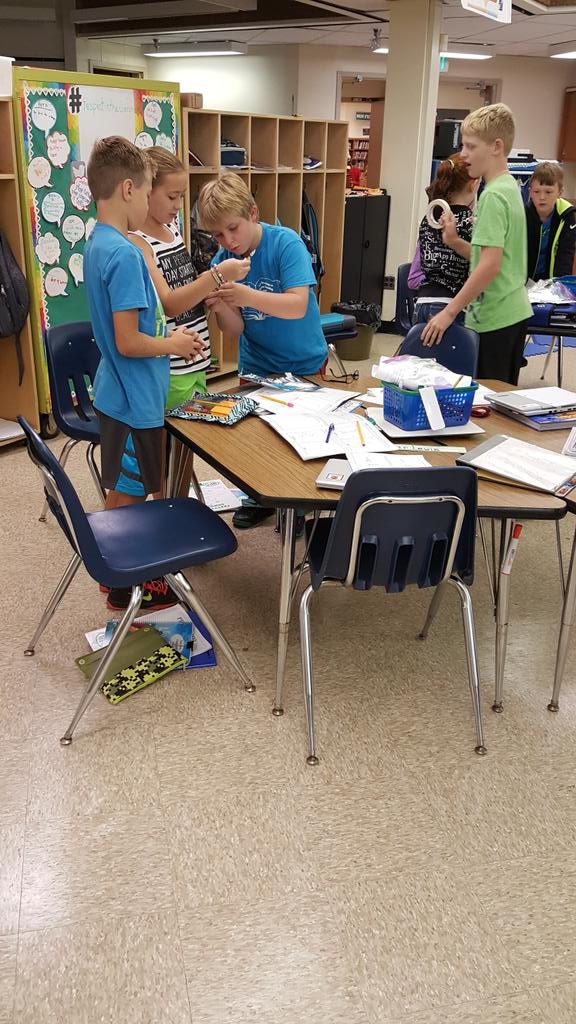 rpricerosier's tweet image. 5th grade working on some cool science &quot;stuff&quot;!
#rocketdesign @NicoleKNorris @Prettyboyes1