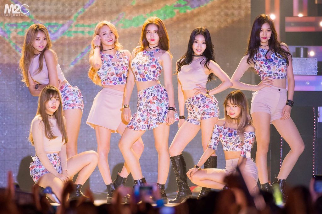 SomiPH's tweet photo. [PHOTO] HQ 160922 Somi with IOI at KBS1 Open Concert.
cr.,cralearz https://t.co/hftMvIEs6k