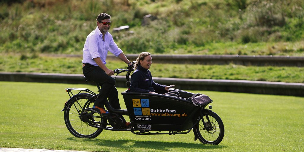 Today @edfoc came to demonstrate some cargo bikes. MSPs, staff and members of the public had fun trying them out.