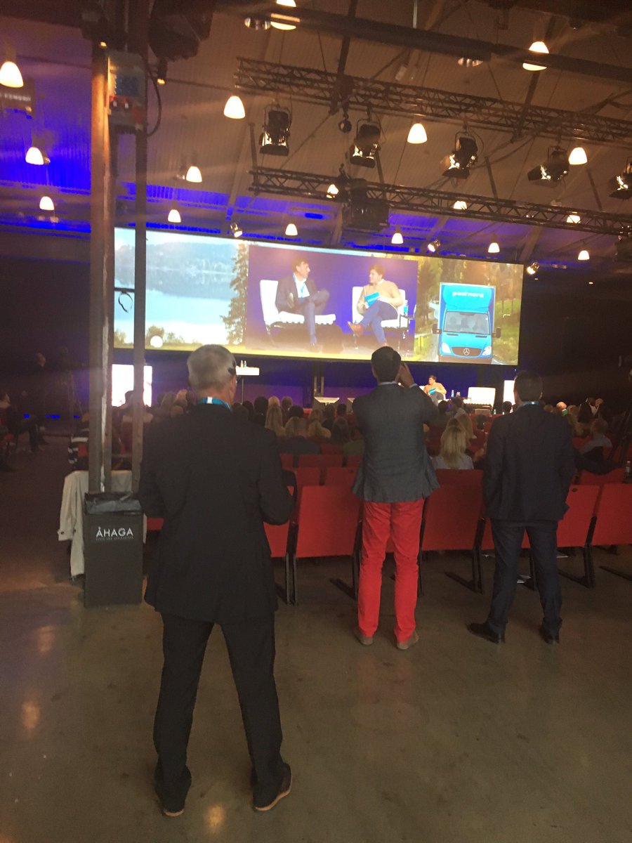 KatharinaWoss's tweet photo. Avslutande snack #eforum16 . Tack för idag PostNord! @PostNordSverige https://t.co/ffGlai4cM4