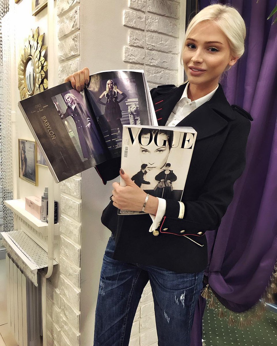 eagermatch's tweet image. Alena Shishkova frame is the perfection of elegance, maybe you need to pick up the last #Vogue #italia Magazine #bellahadid cover