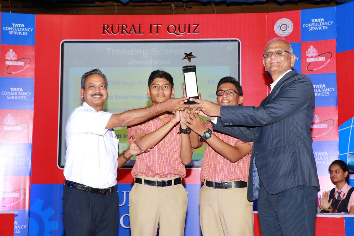 Boys from  Sihor Takuka to represent Gujarat at National Rural IT Quiz