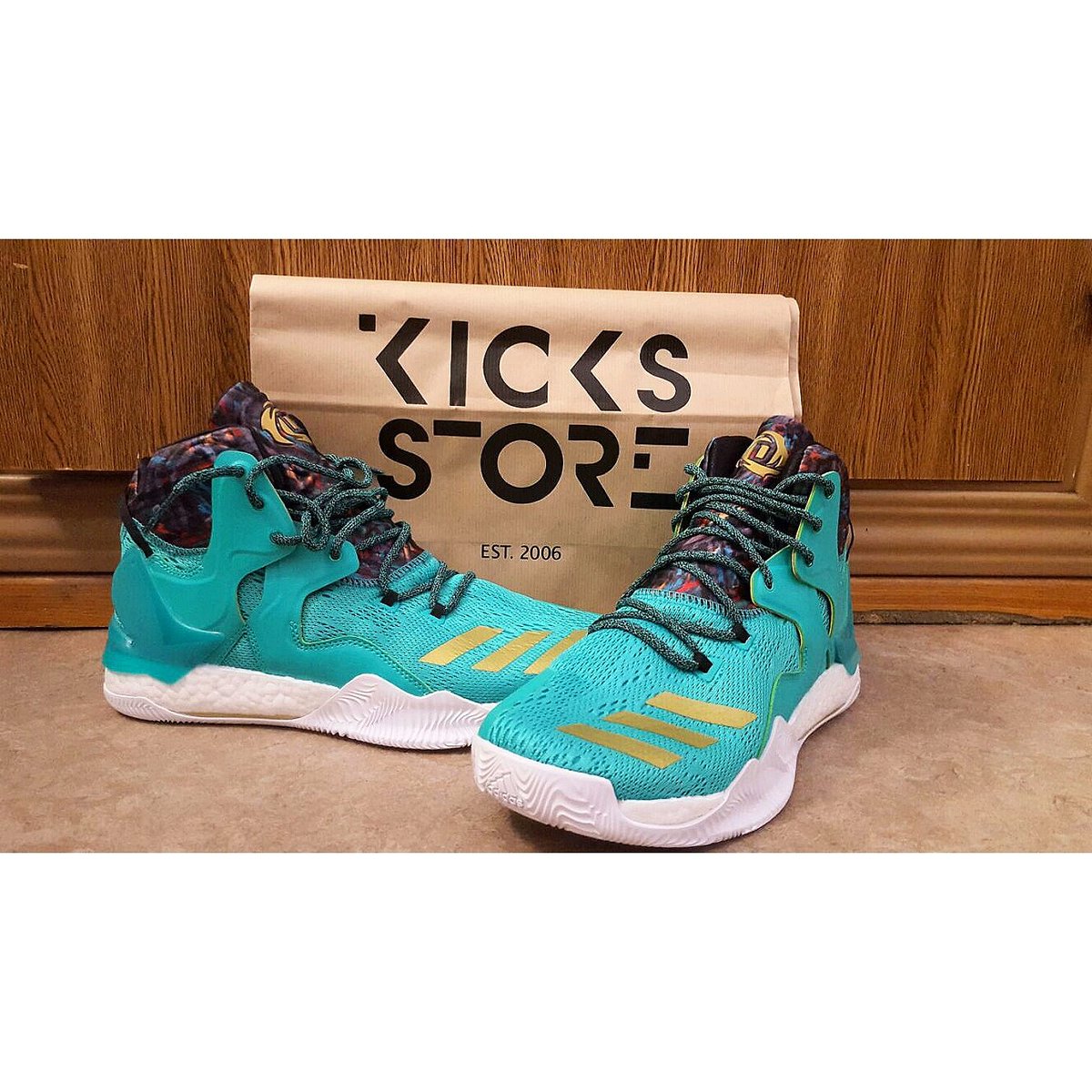 BartekPietras's tweet photo. Wielkie dzięki za wsparcie !
Thanks to @KicksStore_EU
#kicksteam #megahappy https://t.co/t01OwA4KAt