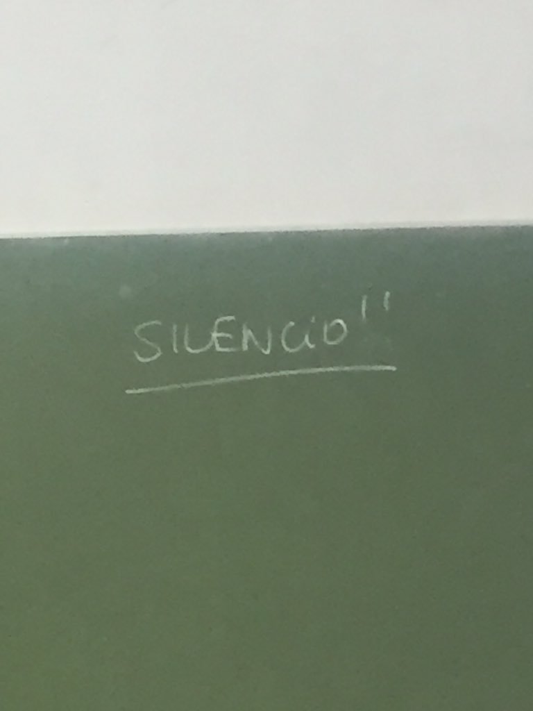 bardera_la's tweet photo. Recordando nuestros primeros pasos en la secundaria con Manolo #MeSientoEnPrimero https://t.co/fcMKQxuIOv