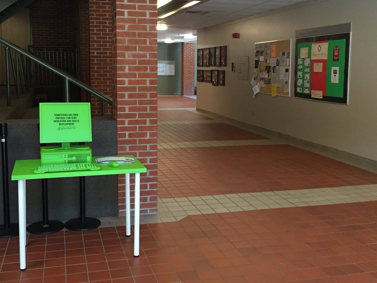 urbanicityHAM's tweet photo. Thanks @RedeemerUC for hosting a #GreenMachine to raise awareness about @GreenBYTE_SLSH! Let's get the word out! #hamont #greenBYTE #donate https://t.co/CrAxZuas2x