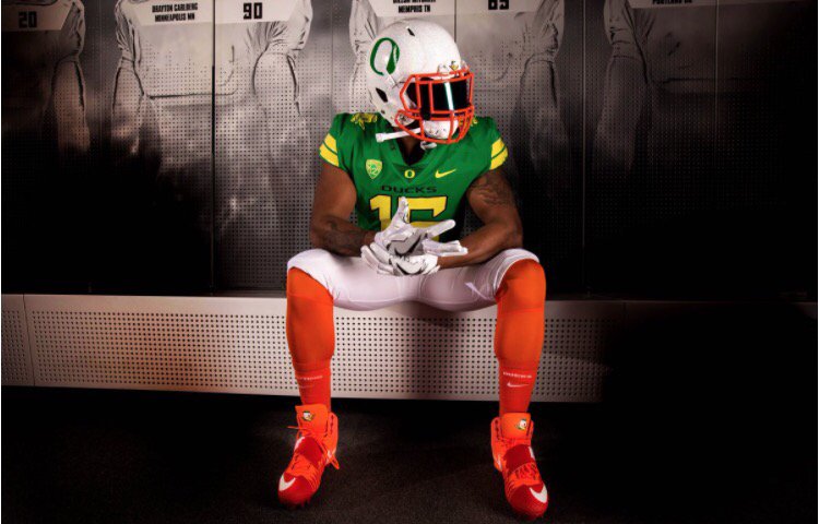 PickSixPreviews's tweet photo. Oregon releases mascot-themed uniforms: "Once a Duck, Always a Duck" https://t.co/U3BSN5NUy3