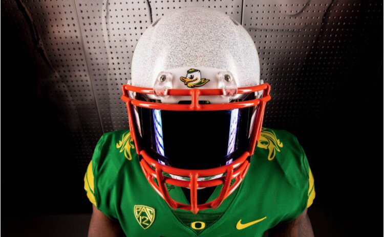 PickSixPreviews's tweet photo. Oregon releases mascot-themed uniforms: "Once a Duck, Always a Duck" https://t.co/U3BSN5NUy3