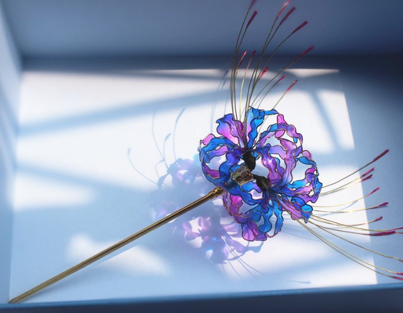 mooncomb09shop's tweet image. 첫번째 사진 보고 아직 만들기 전에 스캐치한 그림인줄 알았는데, 진짜 만들어진 비녀네요...!