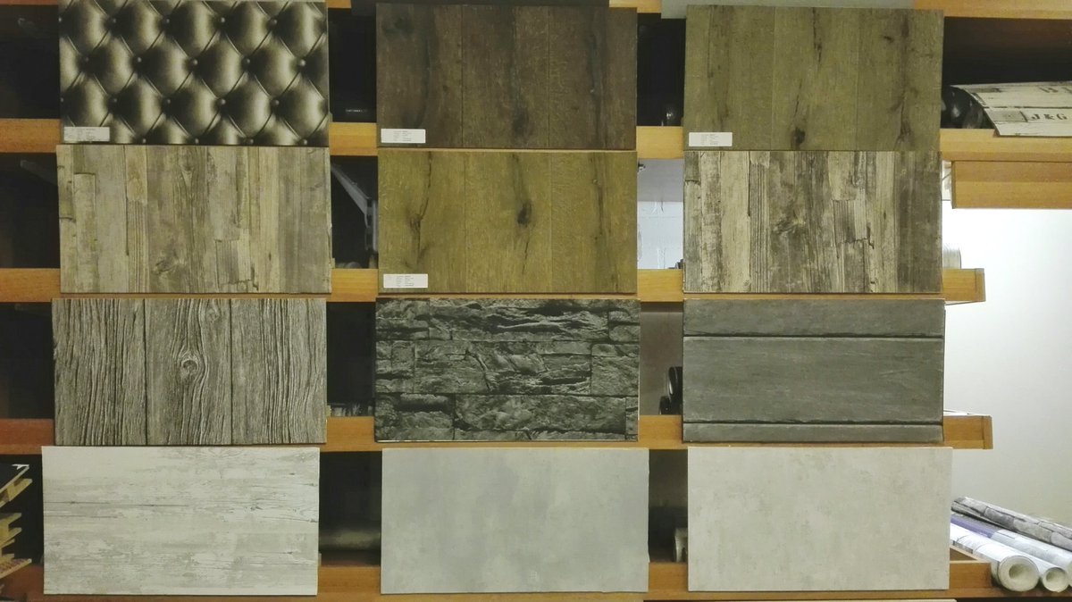 boerverf's tweet image. Kom eens een kijkje nemen in onze grote voorraadhal, met meer dan 150 soorten behang! #behang#voordeel#kwaliteit