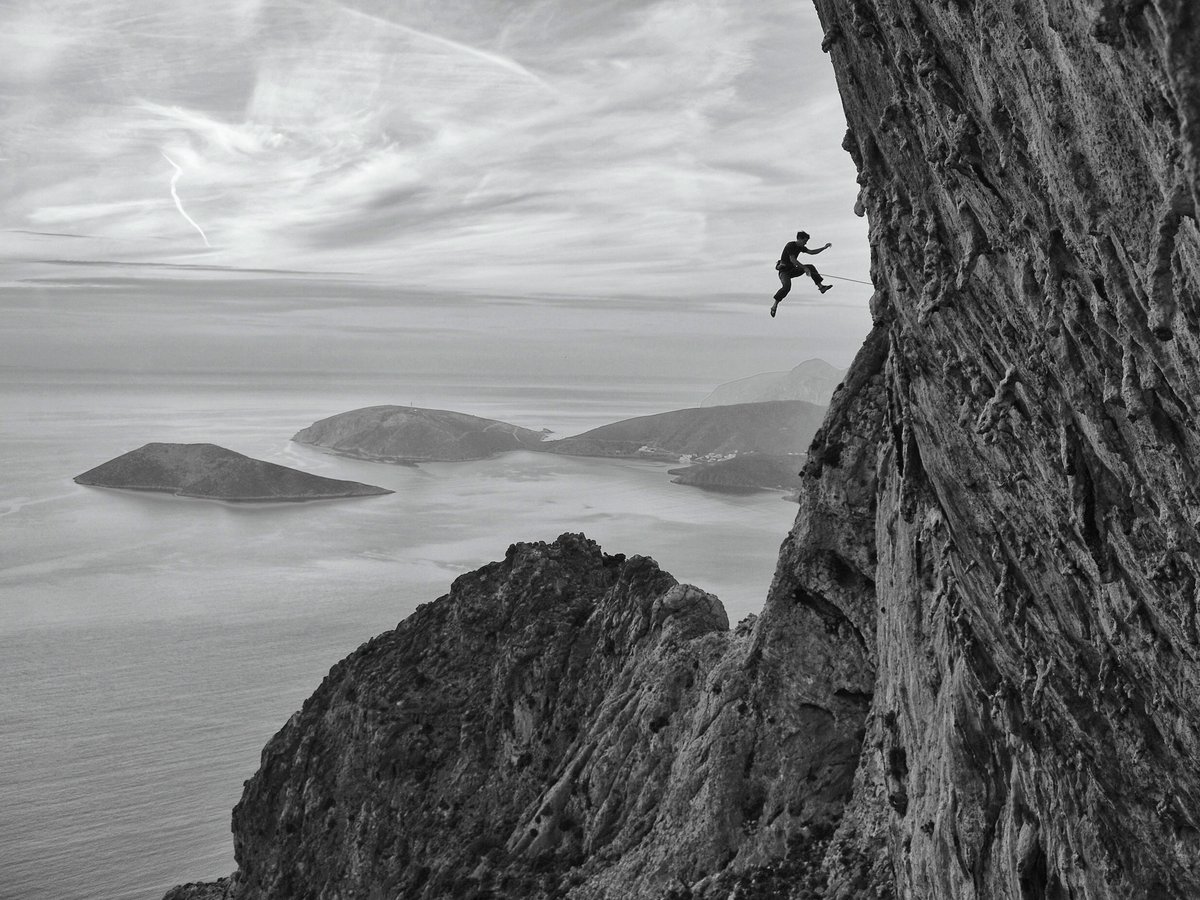 BlackDiamond's tweet photo. Oops. #liveclimbrepeat https://t.co/t9477w2Nlh