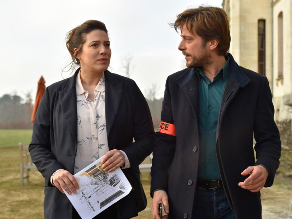 Telestarmag's tweet photo. #Origines (@France3tv) : qui est #VanessaDavid, la remplaçante de #MickySebastian ? [Photos] https://t.co/Q66Yg6PLi3 https://t.co/ANzO5pEfsb