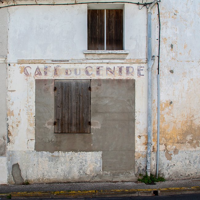 Pixdar's tweet photo. Café du centre à #Arvert #charentemaritime #ghostsign
#poitoucharentes
https://t.co/96n5lTlJtS https://t.co/iAPFgg37mn