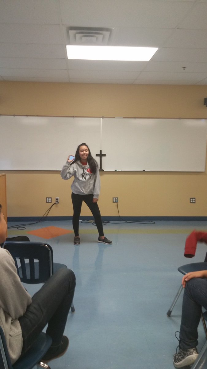 YFLSFL_Manitoba's tweet photo. #CYC2016Echo Sharing by @justineereyes #CYC2016 #PRISM #DivinityAndBeyond https://t.co/goBWGcKowy