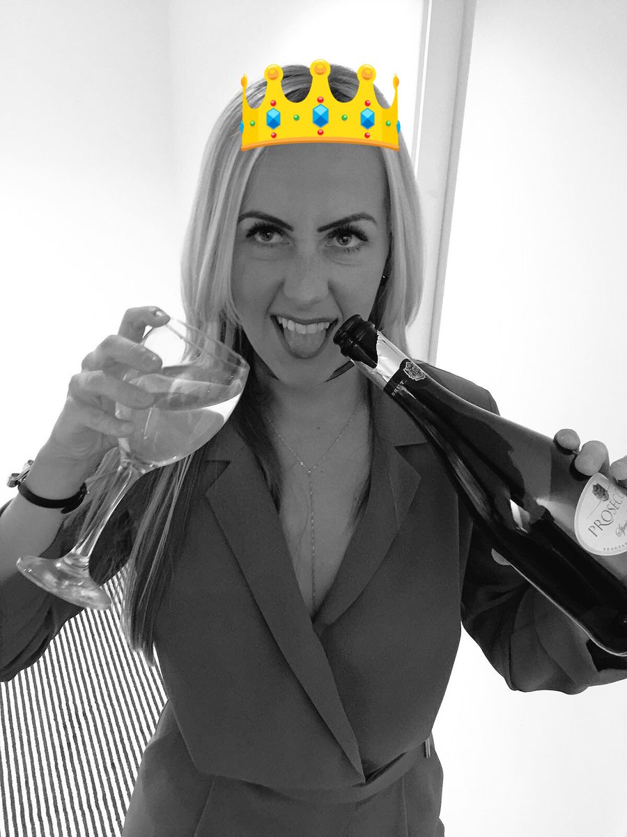 MissFranR91's tweet photo. @AmandasOC already there 😂😂😂 https://t.co/mLuSjkMHqA