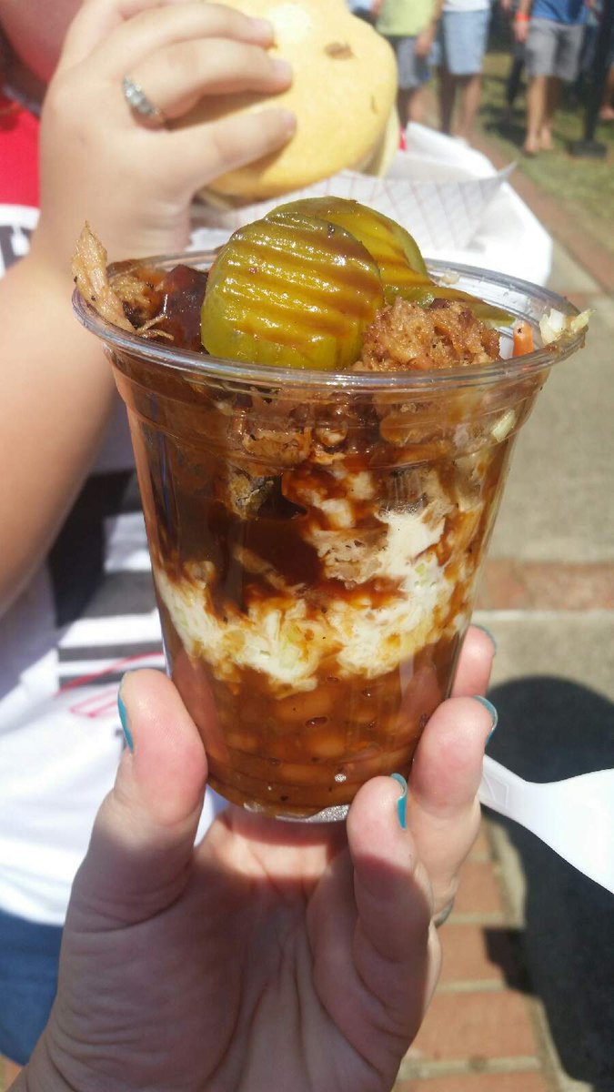 MHawks79's tweet photo. BBQ Sundae!!! https://t.co/S1KN5WCXPG