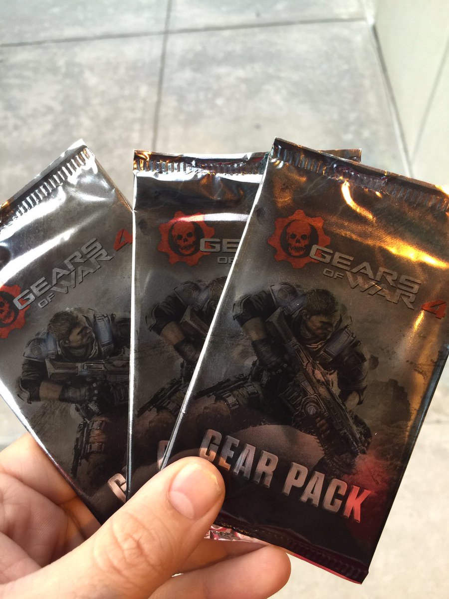 BurgerFreshh's tweet photo. 1 Pack was given away last night! Next up at 3,200 followers is another Gear pack! RT and Follow to be entered! 🔥🔥🔥 https://t.co/vNE3uajqWu
