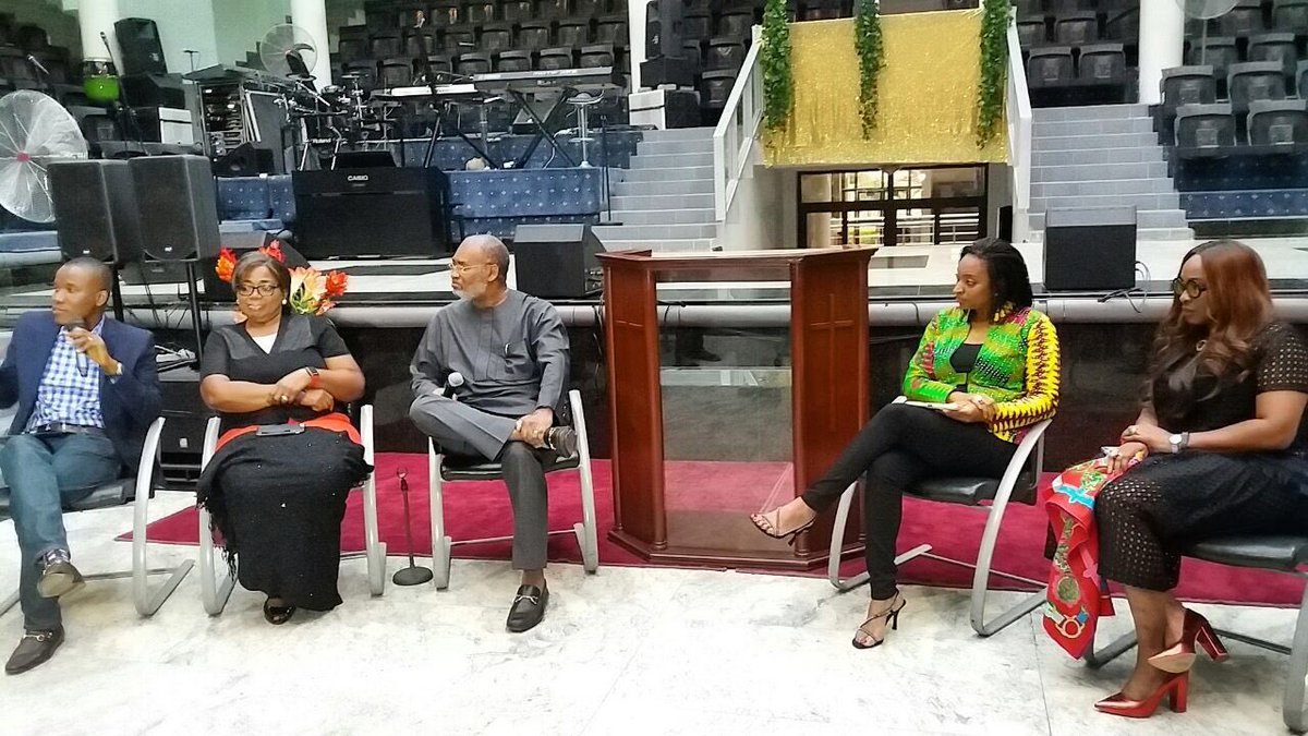 lanreolusola's tweet photo. To the best group of speakers who could ever facilitate at #MindTheGapX 3, @AdefarasinWale and I say thank you! https://t.co/jF61FJnhv3