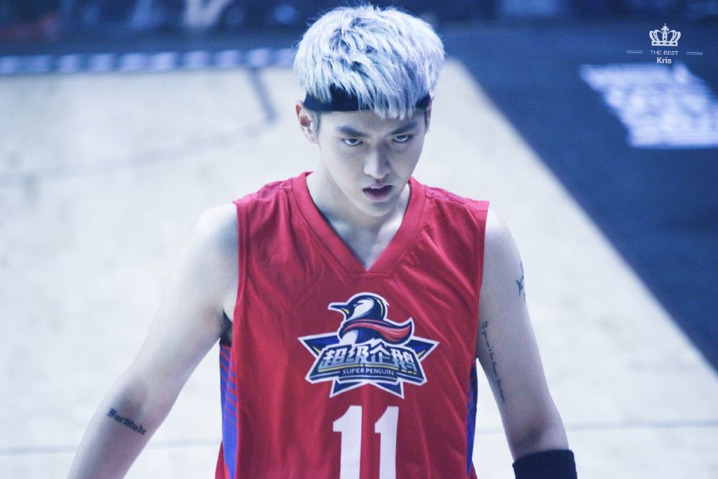 SkulLaeEy's tweet photo. ทำหน้าเหมือนไม่ได้มาเล่นบาส เหมือนนักฆ่าที่กำลังไล่ล่าฝั่งตรงข้าม มีความโหดสัด https://t.co/J0KnTJMi1o