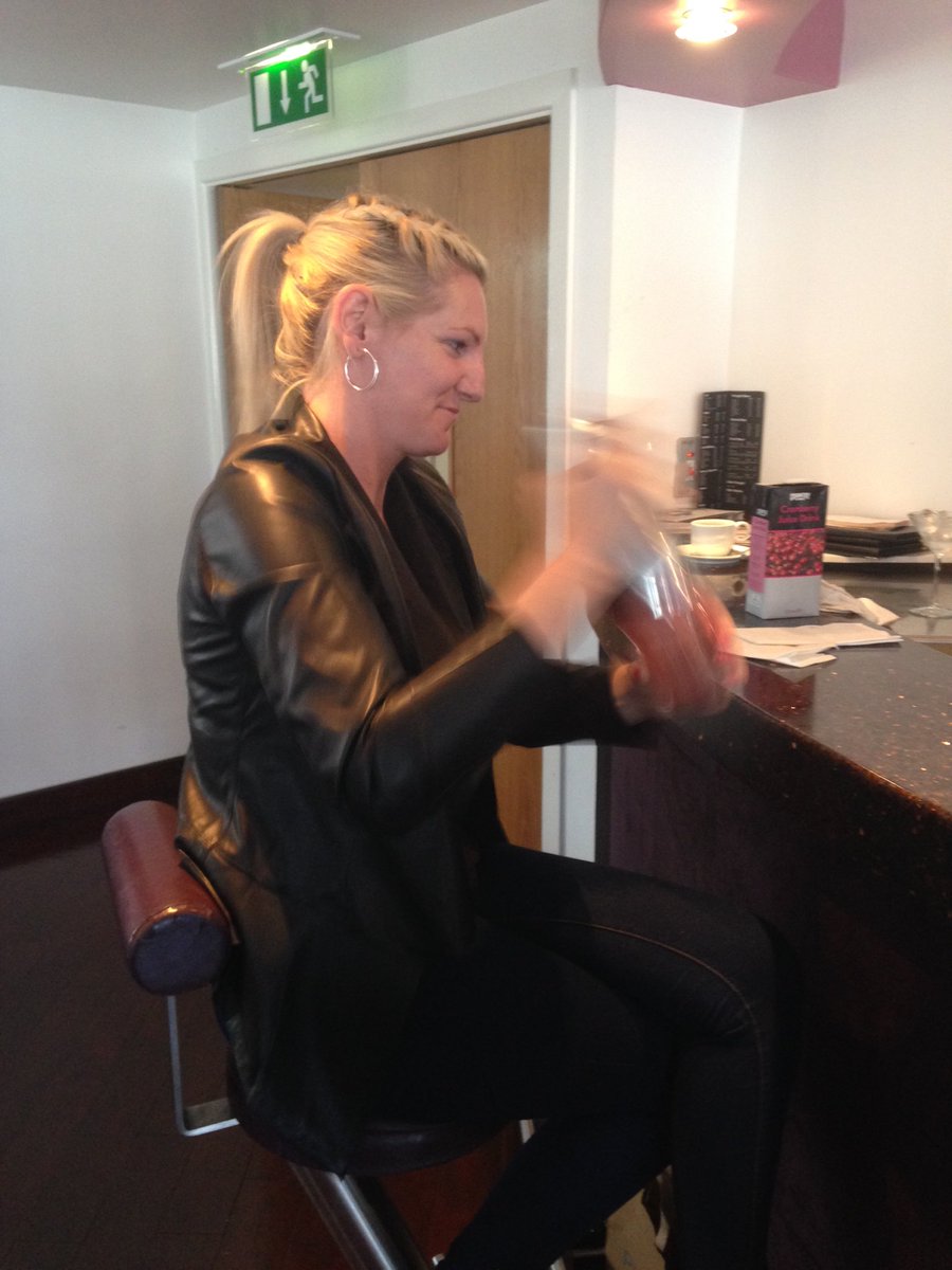 KimbobFilaner's tweet image. @8suzie4 first cocktail #CocktailMakingClass 🍹