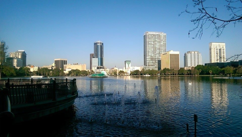Lake Eola tweet media