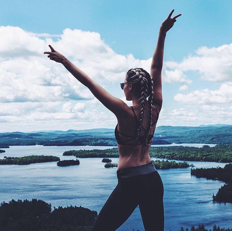 underahundred's tweet photo. Weekend vibes ✌️ #Saturday #weekend #outdoors #workout #nature #sweat #happy #positive #vibes #goodday #fitness https://t.co/rxyDcq81jd