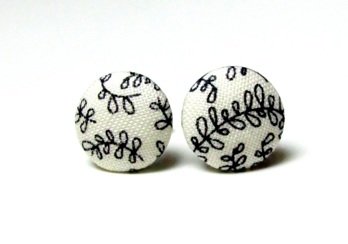 SlavicaBo's tweet photo. https://t.co/jJVKpxwa9K
#etsy #etsyrt #etsygifts #epiconetsy #bestofetsy #buttonearring #pinup #retrostyle #vintage https://t.co/pKWFf1oKo9