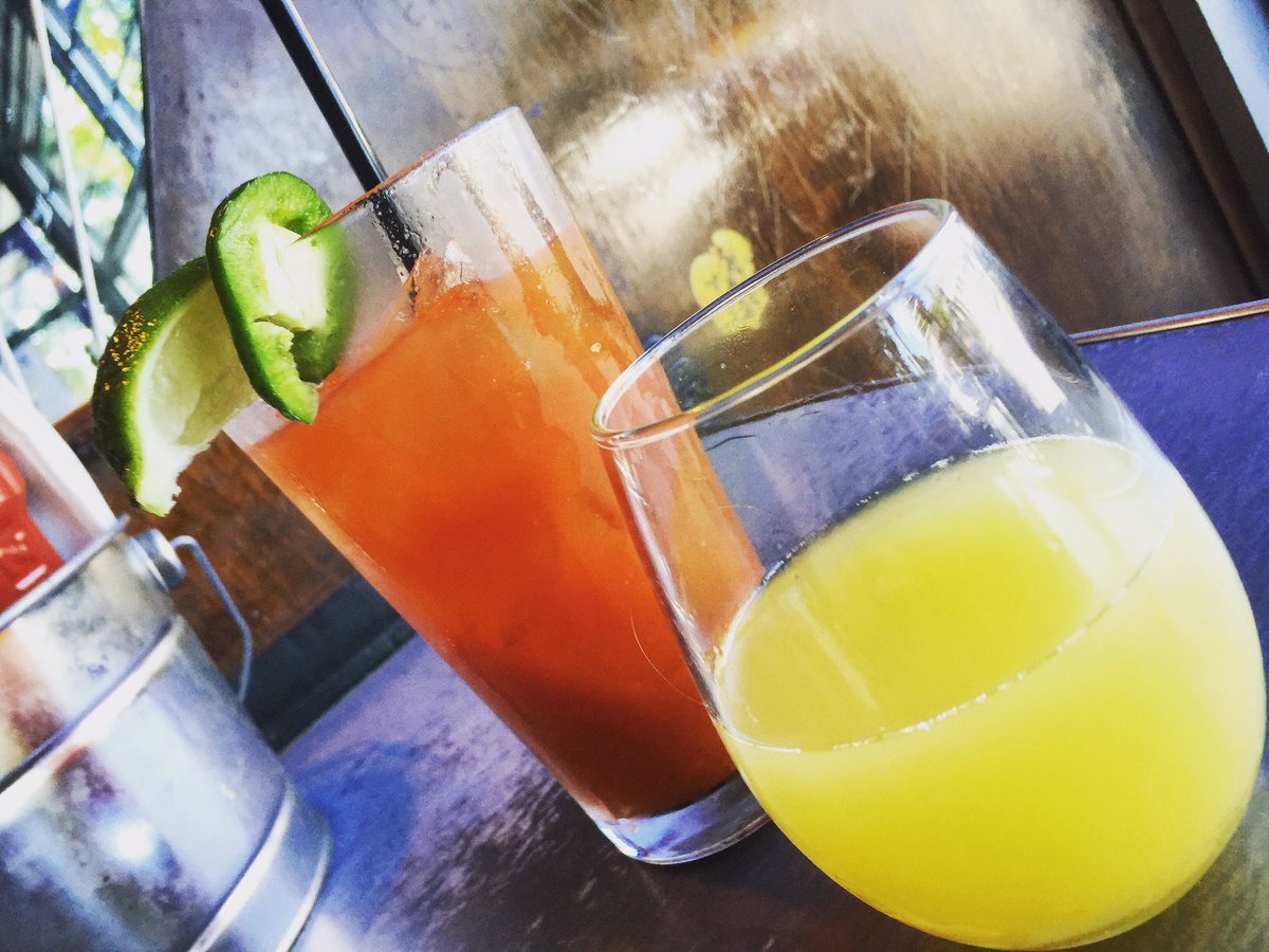 bluedoorpub's tweet photo. Breakfast, Mimosas, Beer Bloodies, & $4 @surlybrewing taps today on Como for the #MNgopher game! #UMN #SkiUhMahSurly https://t.co/ievXrLa8Pz