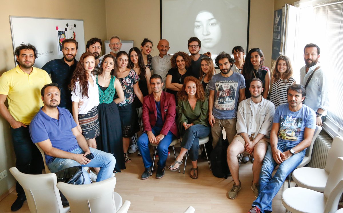 yapmlab's tweet photo. Ünlü fotoğrafçı Reza Deghati Yapımlab'da bizlerleydi! #yapimlab 
#rezadeghati #ustalıksınıfı https://t.co/N8ziFwXHVT