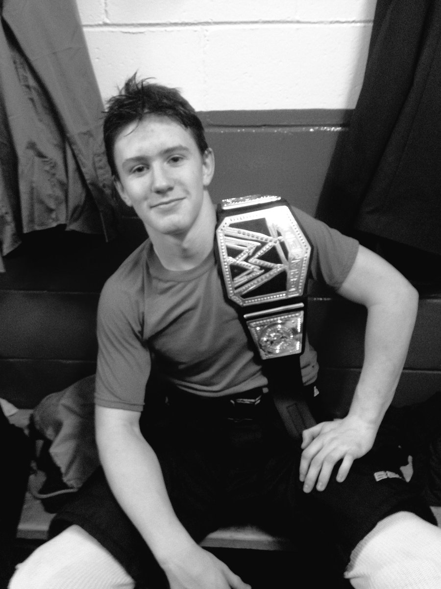 Veteran DMan <a href="/LiamMacKinnon26/">Liam MacKinnon</a> snipes the game winner vs the Macs to earn the belt. #EarlyBird