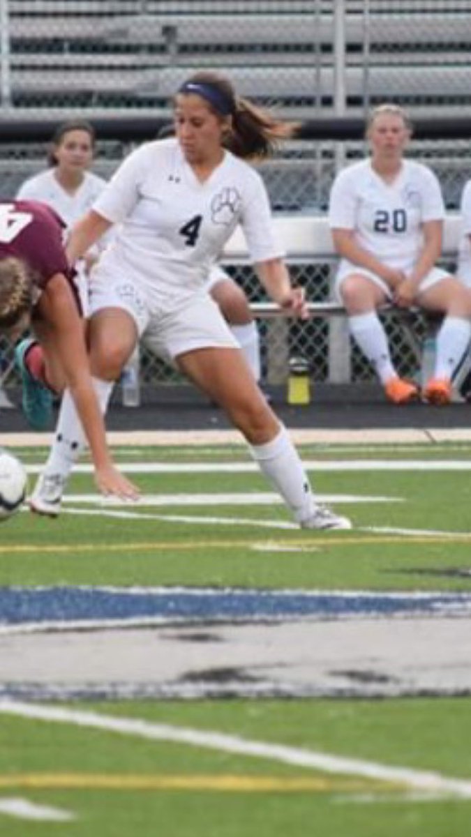 danihoffman22's tweet photo. Got my first soccer action shot https://t.co/b6AAAjkvmF