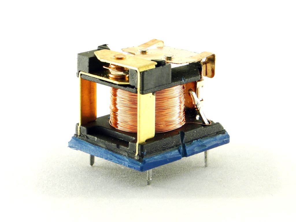 MakeItLab's tweet image. Новый урок на robotclass.ru про реле robotclass.ru/tutorials/ardu… #реле #diy #Arduino #lesson #урок #ардуино