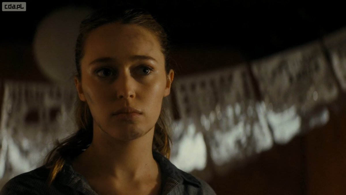 ForeverClexa's tweet photo. #AlyciaDebnamCarey in #FTWD p5. https://t.co/cmogl0lTy4