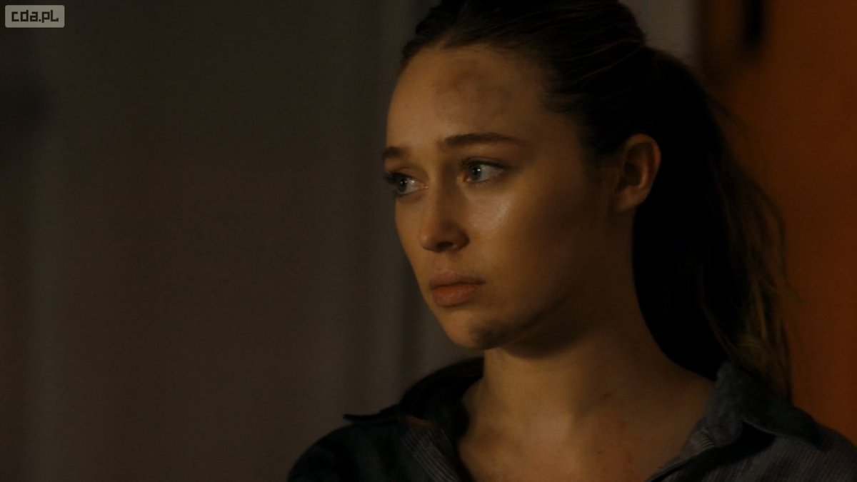 ForeverClexa's tweet photo. #AlyciaDebnamCarey in #FTWD p5. https://t.co/cmogl0lTy4