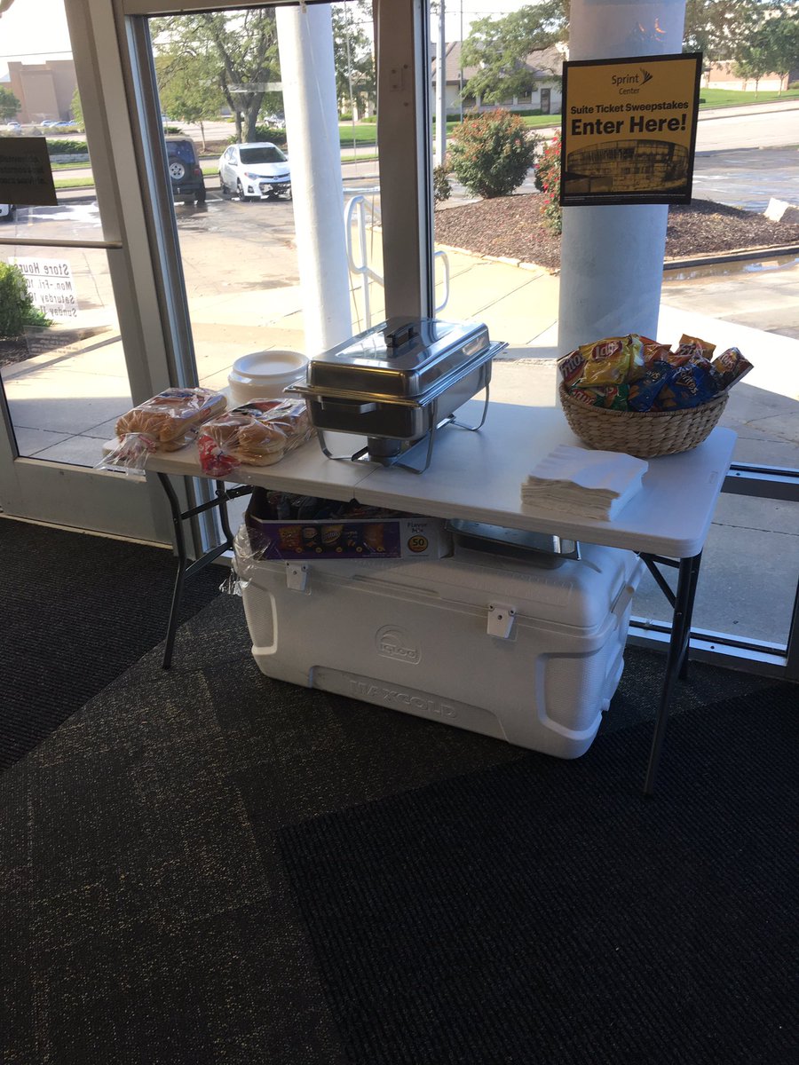 JRhardin7070's tweet photo. BTRO! Switch and Save! Come see my great team! @DerekWilson1572 @tdown14 @j8o8e8 @jrsimer https://t.co/JhS4xJGosW