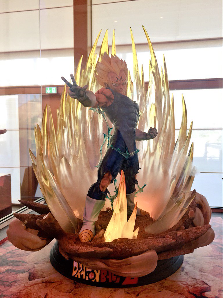 xSqueeZie's tweet photo. La meilleure figurine du monde D: (cc @JHONRACHID) #TFD4 https://t.co/AyXVXgrEYo