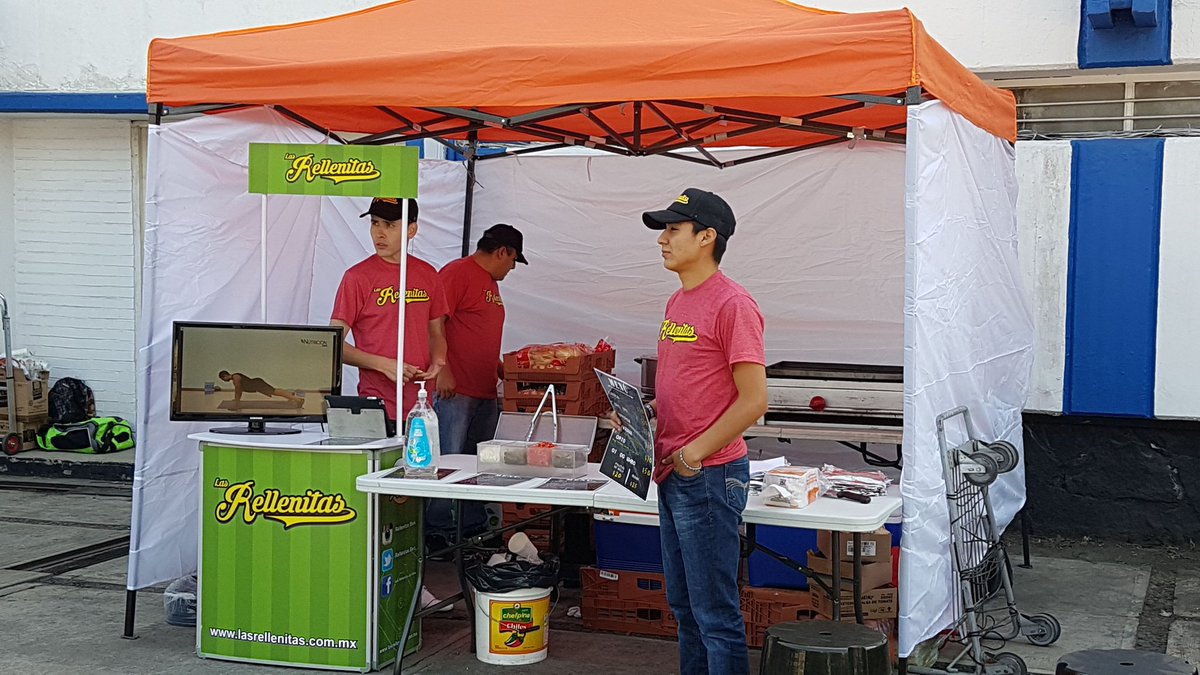 RellenitasBeis's tweet photo. Ya estamos listos en el #BlackOpen ven y disfruta las rellenitas. Acceso libre a la zona de alimentos. #Velodromo https://t.co/85X5ipVClM