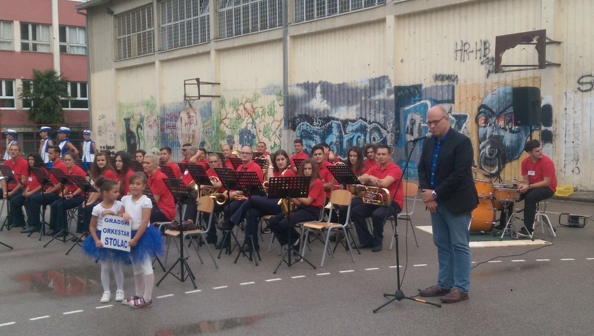zheljka's tweet photo. #Femus the festival of good music and vibes has just been opened by Ambassador @moorejonathanm of @OSCEBiH https://t.co/qpzwumgnlN