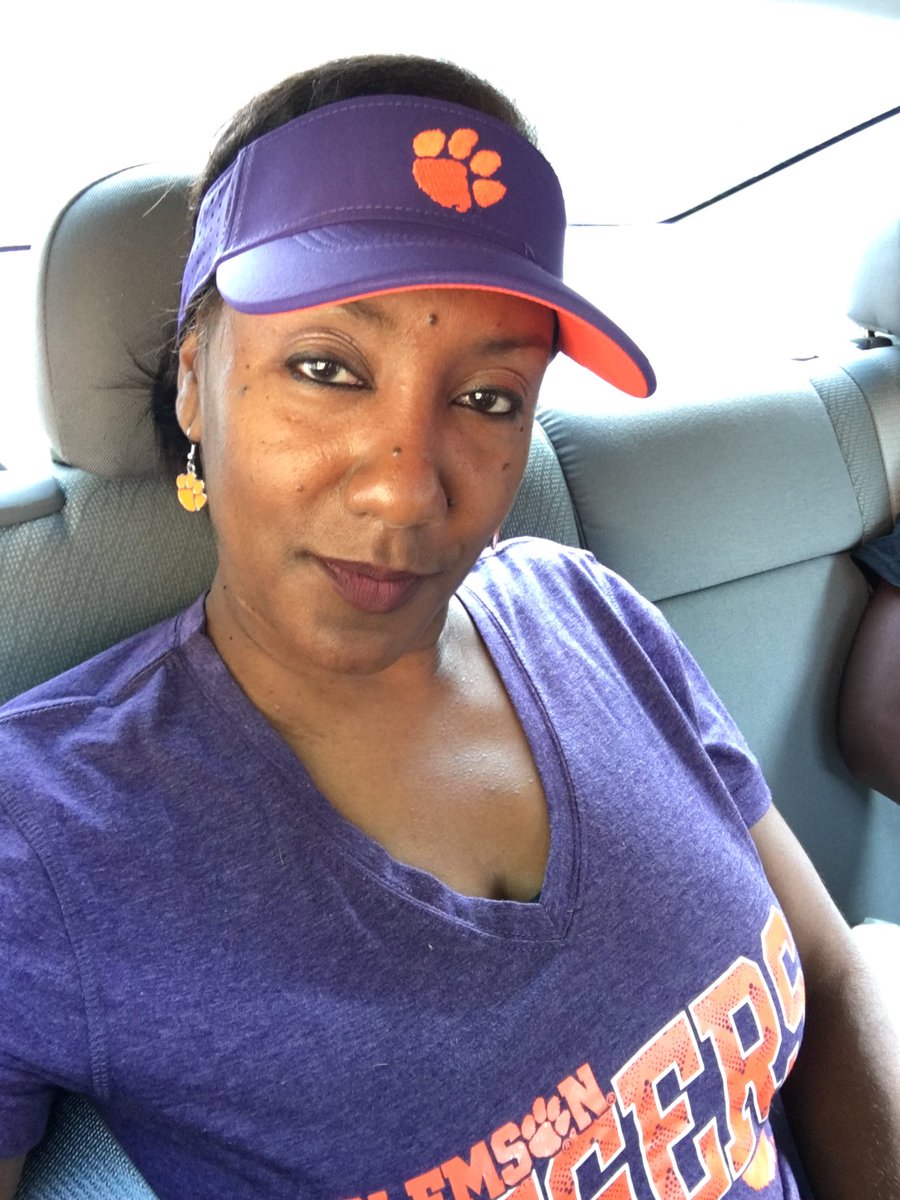 GaDaughter08's tweet photo. All in #ClemsonTigers https://t.co/0t3zSptV6e