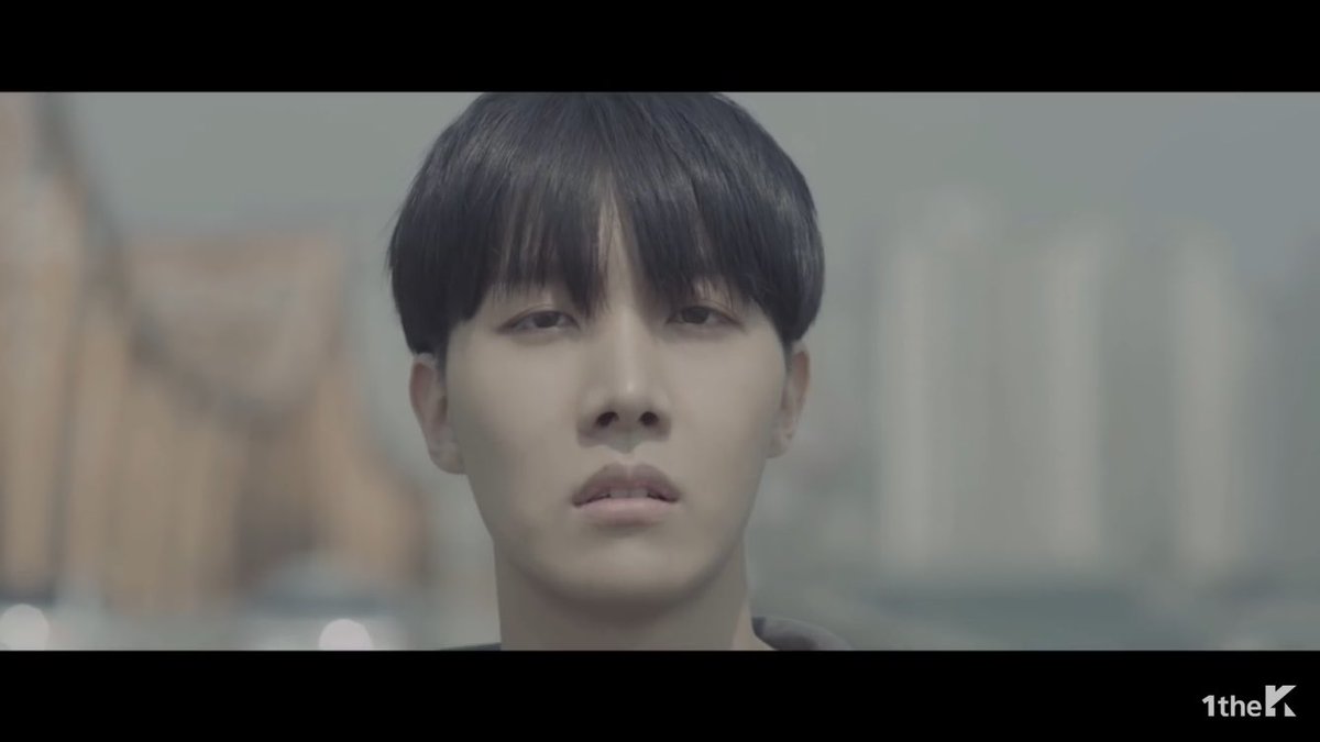 wildhoseok's tweet photo. El cielo esta nublado / el sol brilla 

#WINGS6 https://t.co/J9vlIpboNI