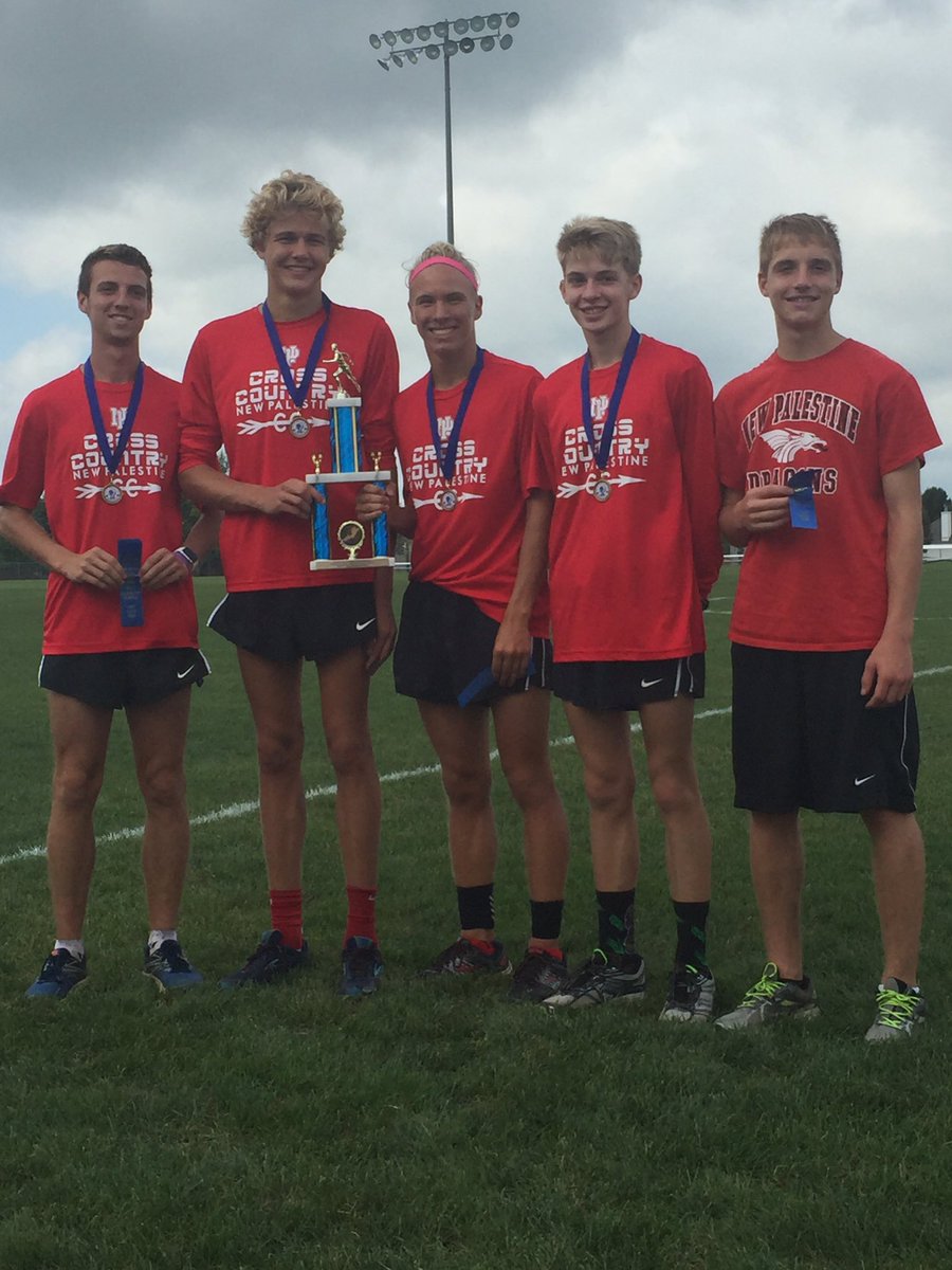 ELBranch13's tweet photo. NPXC Boys: Champions at Whiteland!! Congrats gentleman!! #Mudfest2016 @NPHSDragons @NPHS_XC https://t.co/cW1asXBisE