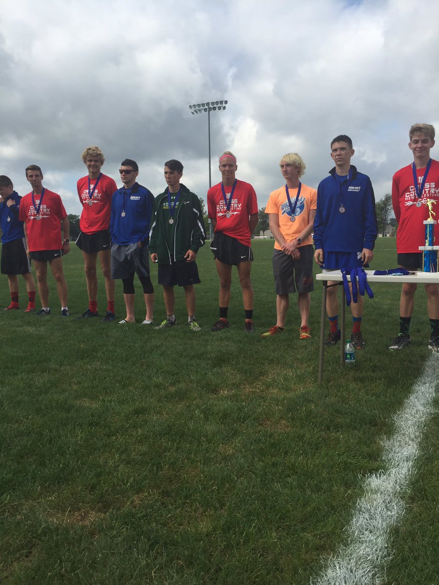 ELBranch13's tweet photo. NPXC Boys: Champions at Whiteland!! Congrats gentleman!! #Mudfest2016 @NPHSDragons @NPHS_XC https://t.co/cW1asXBisE