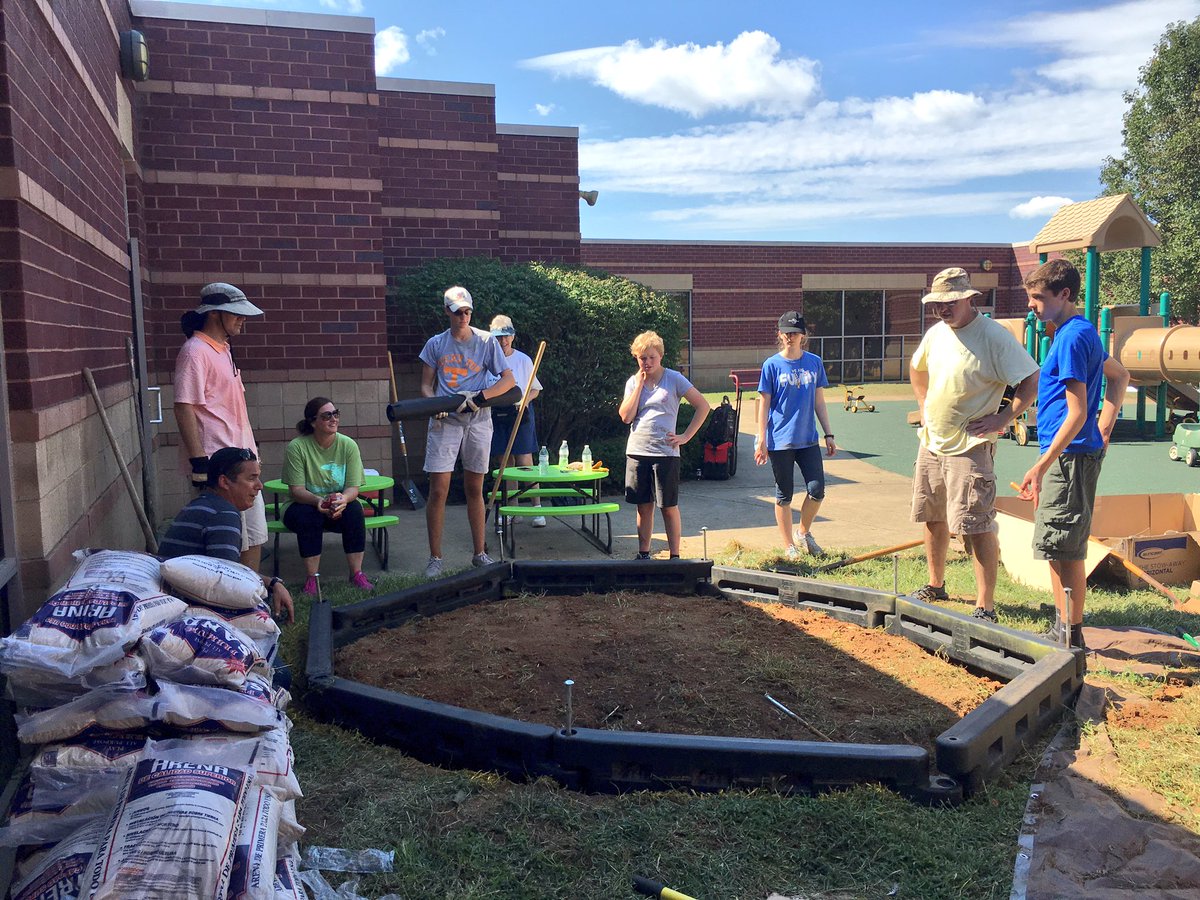 SiegelEagles's tweet photo. While the kids are away @fumcmboro will play! Can't wait for them to see their playground surprise! @MCScommunicates https://t.co/BSZxm1tTeh