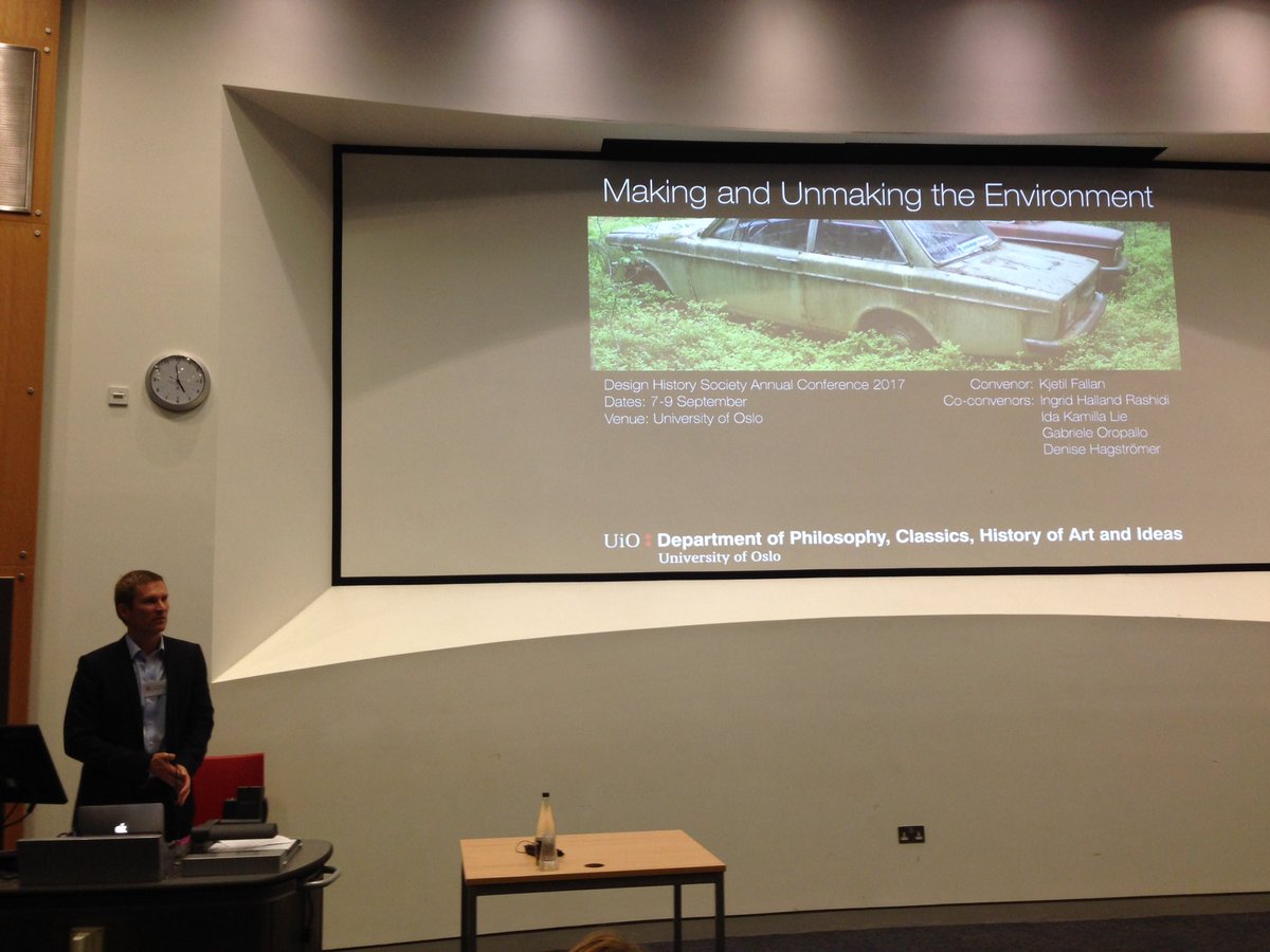 _sorcha's tweet photo. And Kjetil Fallan announcing next year's DHS conference in Oslo - Making and Unmaking the Environment #dhs2016 https://t.co/ZiSHUKAFx9