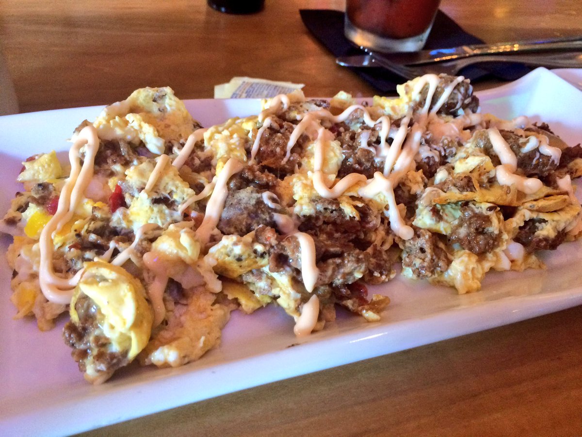 Having the best breakfast ever <a href="/SlimsMemphis/">Automatic Slim's</a> this AM!! I'm a West Coast girl so I'm a sucker for #chorizo.