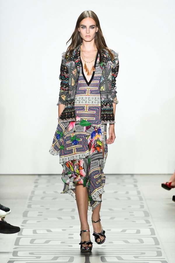 Couldn't catch #NicoleMiller's #NYFW show live? Check out our review here:
bit.ly/2cjBbtB