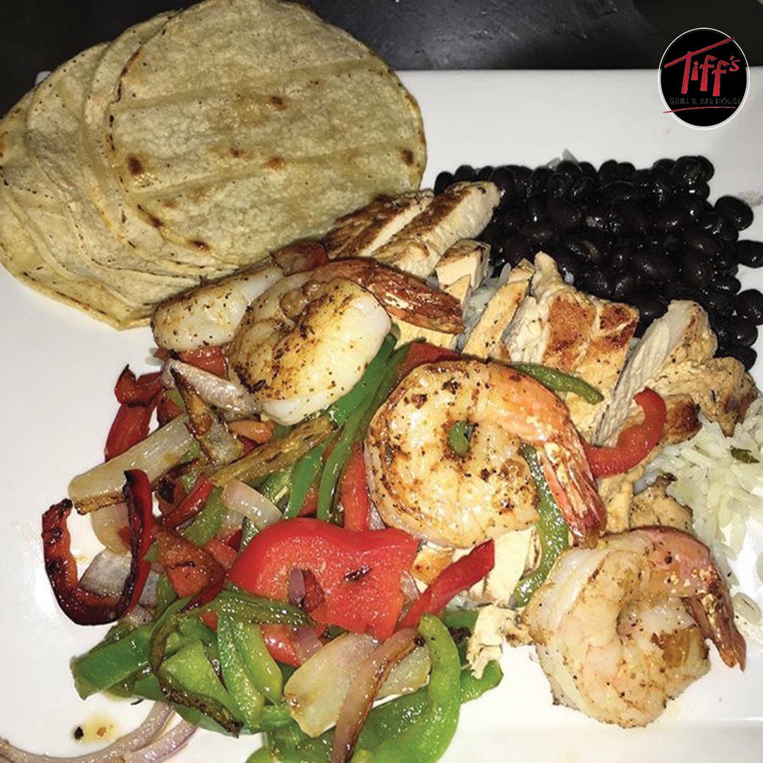 TiffsMoPlains's tweet photo. Enjoy a nice saturday out with the family! Try something new like our shrimp fajitas #tiffsmp #greatfood #nj #dinner https://t.co/XJM1AYcSBd