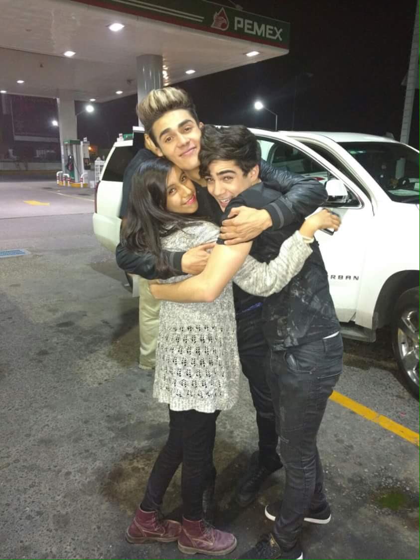 aleftalan's tweet photo. Dejare este Tweet fijado hasta tener unas fotos hací con @soyalannavarro https://t.co/NH3kmq2aIx