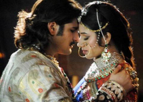 JodhaakbarF's tweet photo. Missing this couple badly &amp; still eagerly waiting to see them together 
#LongLiveJA 
@FanAkdha @23dima_ahmed https://t.co/GSdnbZGVgU