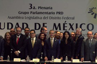 ElInformanteMX's tweet photo. #Legisladores del #PRD #destapan a #Mancera para el 2018. https://t.co/srOd7KtUBL